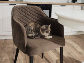 Удобный в уборке стул